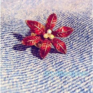 Poinsettia Flower pin